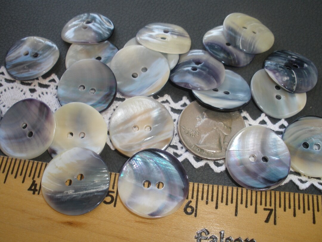 Blueberry & Cream MOP Shell Buttons 22MM 36L 7/8