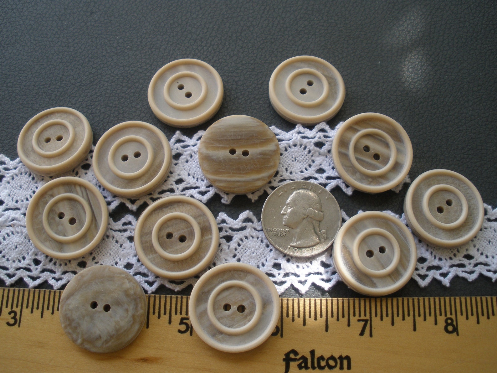 One Inch Buttons Plastic Taupe Beige Cream Rings 40L 25mm 18 Pieces Sew ...