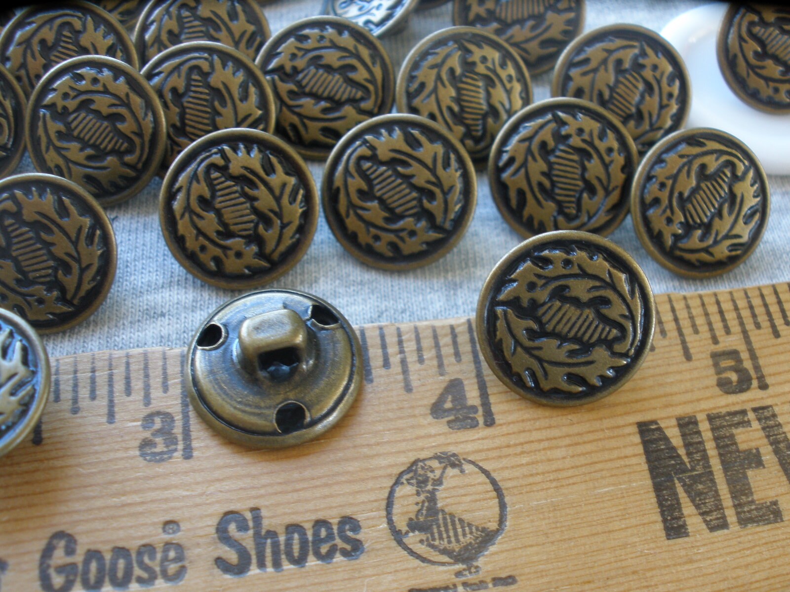 20 Metal Buttons 3/810mmantique Bronze Shank Crafts Vintage Buttons,coat  Sweater Clothing Clasp,pants Button,sewing Buttonsb41 