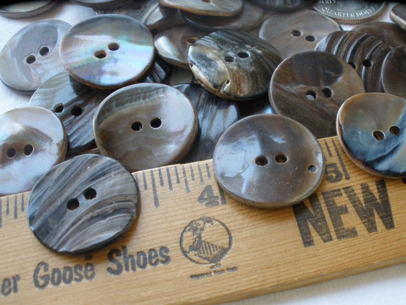 Brown Mussel Shell MOP Buttons 7/8 Curved Iridescent - Etsy