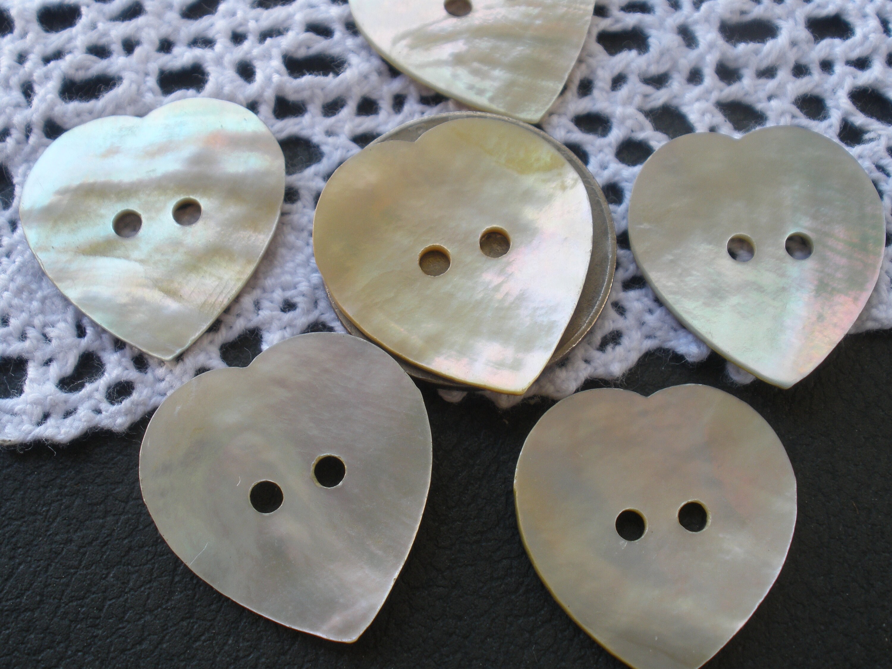 Heart Shape 24MM MOP Shell Buttons Natural Pearly 40L Buttons 2 Hole ...