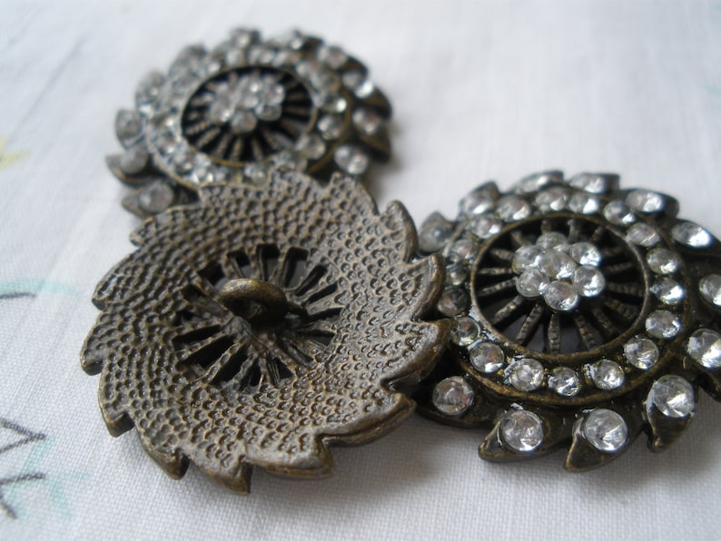 Filigree metal rhinestone shank buttons bronze sun star design 40L 1 20mm acrylic stones retro boho art deco 2 pieces