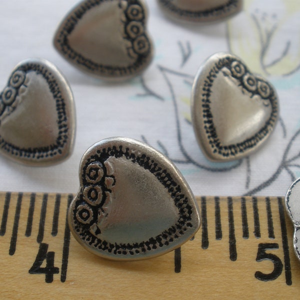 15MM Vintage Heart shape & flowers pattern metal Shank Buttons size 24L 5/8" matte antique pewter silver tone cool paper tag supply embossed
