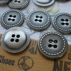 Antique Silver Textured Stitch blazer buttons Industrial 32L 20MM Pewter color 4 hole sew on retro steampunk 9 pieces vintage cool