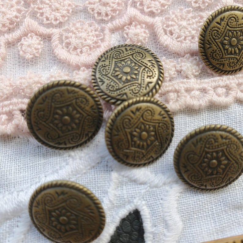 Gorgeous Flower Metal Shank Buttons Matte Antique Brass Tone 15MM 23L ...