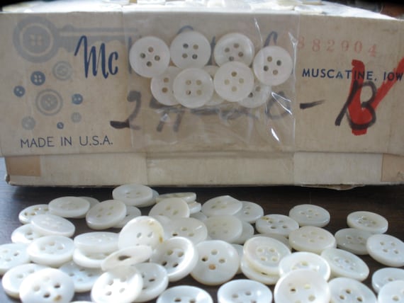 Vintage MOP Classic Shirt Buttons 20L Pearl White 1/2