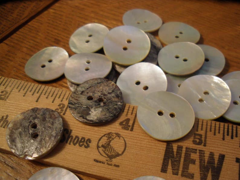 Pearly Real Shell Buttons MOP Natural 20mm 13/16 Buttons - Etsy