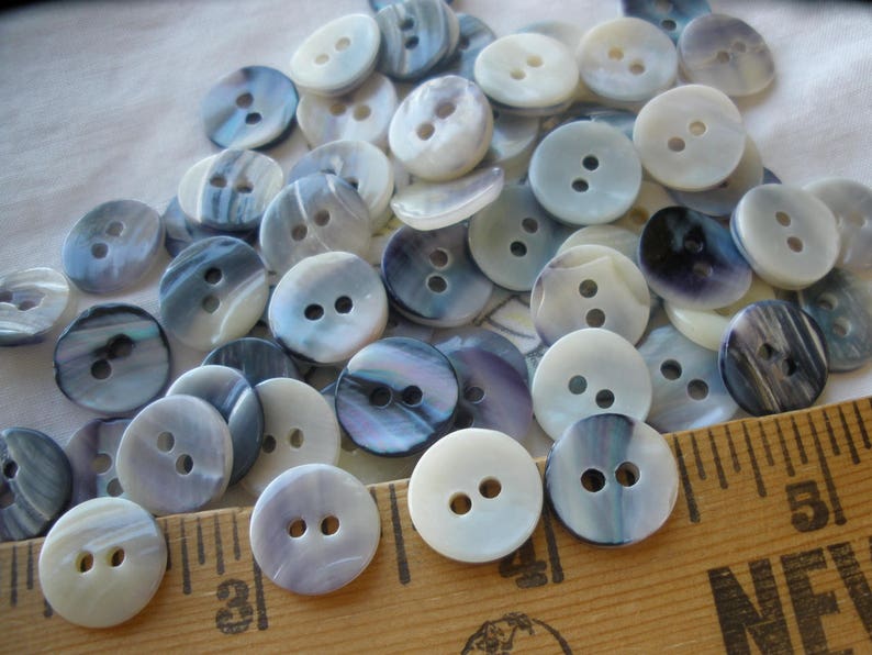 Blueberry & Cream MOP Shell Buttons 11MM 18L 7/16