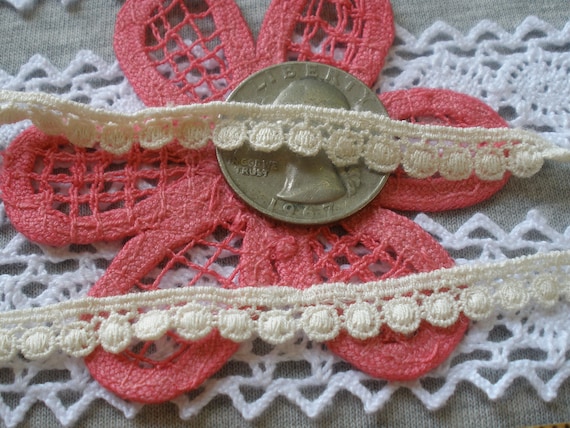 Vintage Off White Tiny Bobble Trim 1cm Vintage Off White Tiny Bobble Trim 1cm