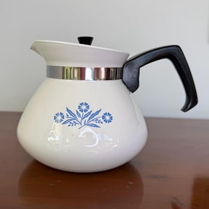 Vintage Corning Ware Blue Cornflower Teapot | 6 Cup P-104 Stovetop Kettle | Mid Century Modern Pyroceram Tea Pot