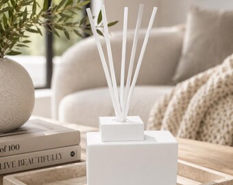 Modern Italian Reed Diffuser | White Sands Fragrance | Luxury Home Diffuser | White Glass Diffuser | Coastal Decor | Housewarming Gift