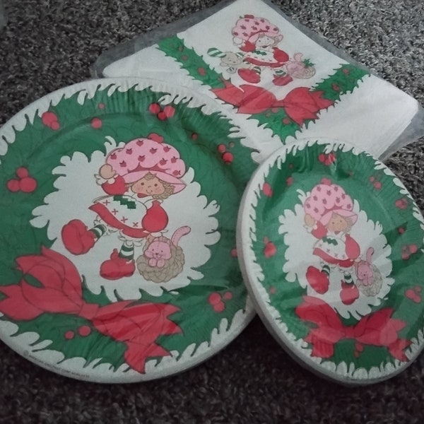 Vintage Strawberry Shortcake Party Plates Napkins American Greetings