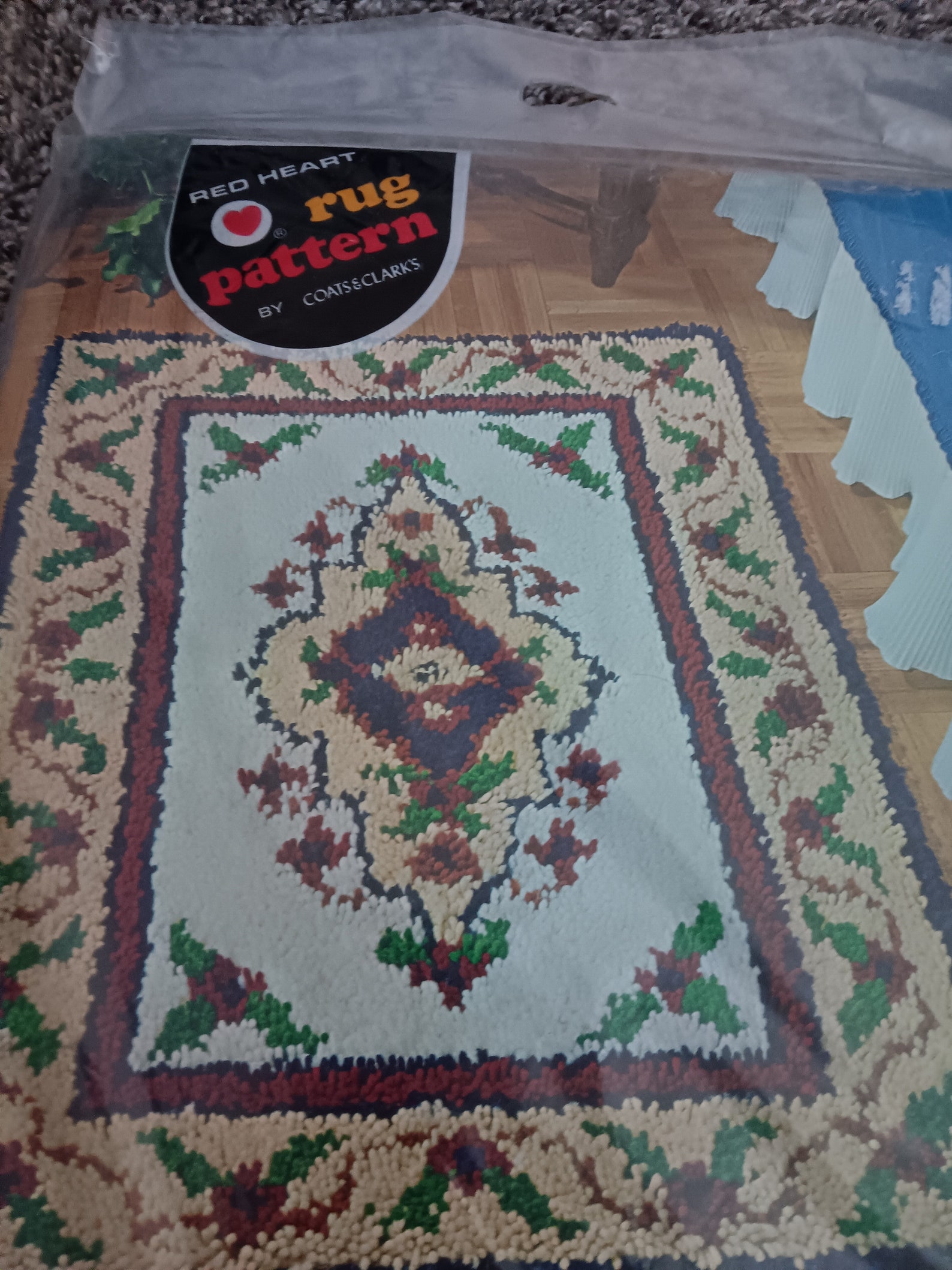 Red Heart Rug Patterns Vintage Red Heart Persian Floral Rug Pattern Latch Hook Coats & Clark ...