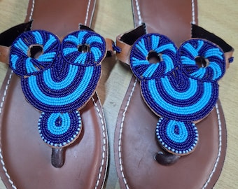 Handgjorda Maasai-sandaler med pärlor i läder | Boho Tribal Shoes