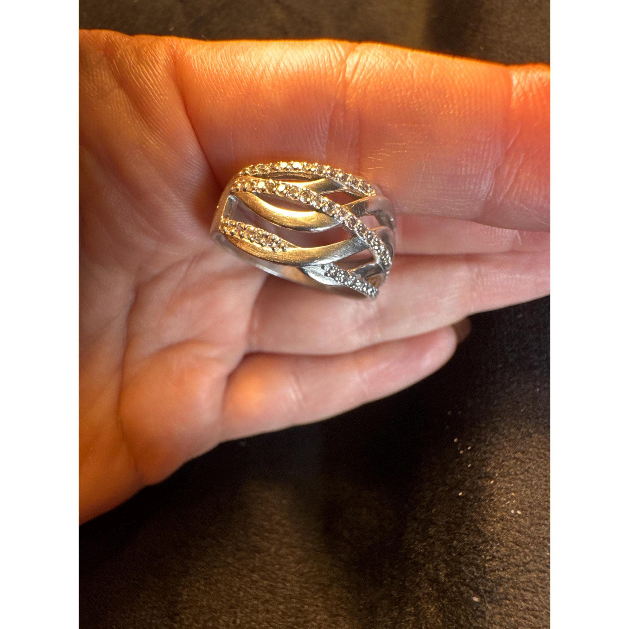 UK size W stunning sterling silver ring encrusted with cubic zirconia stones. image 7