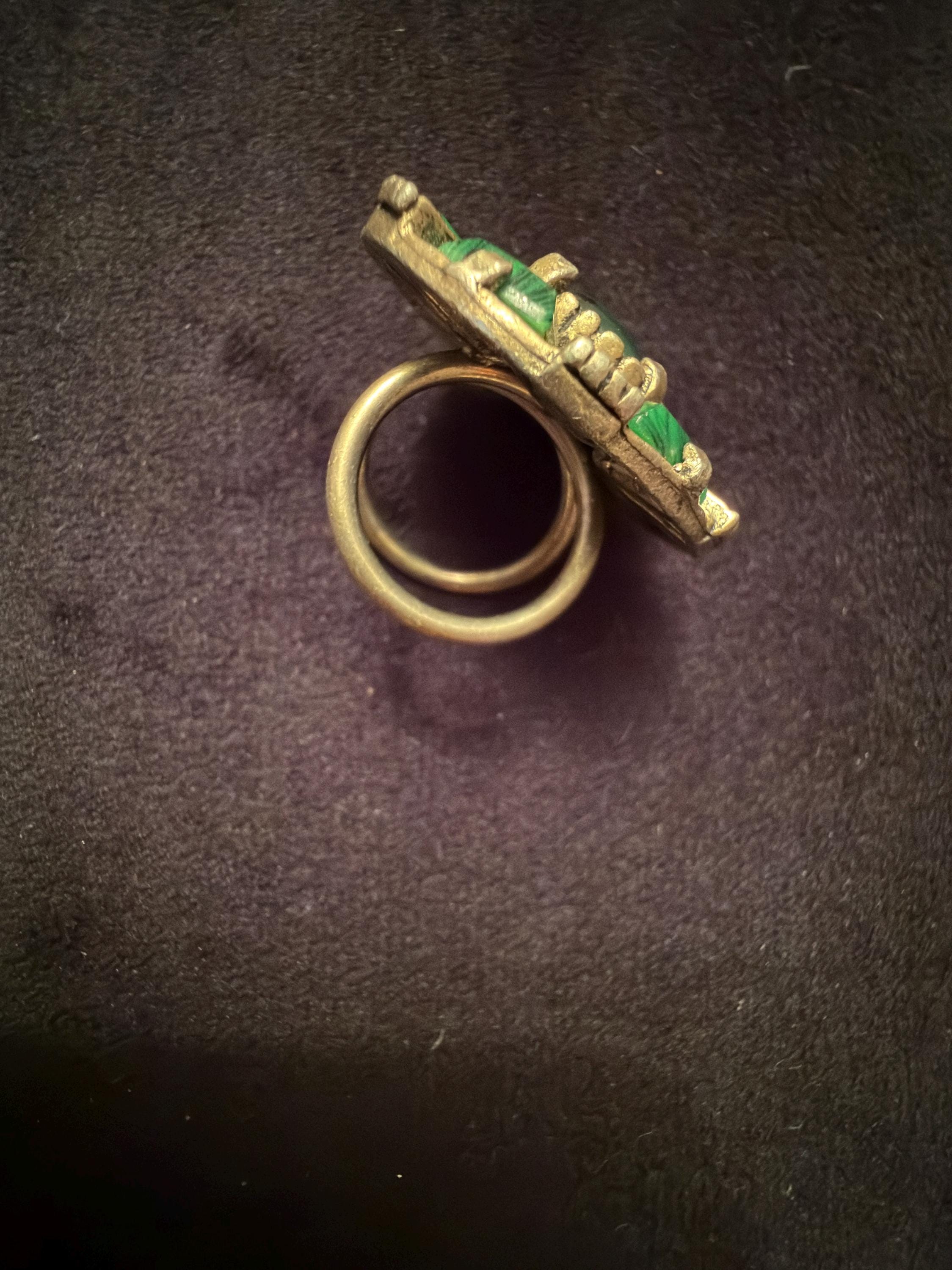 Vintage Miracle Celtic Ring Round Green Stones Scotland In Size I image 9