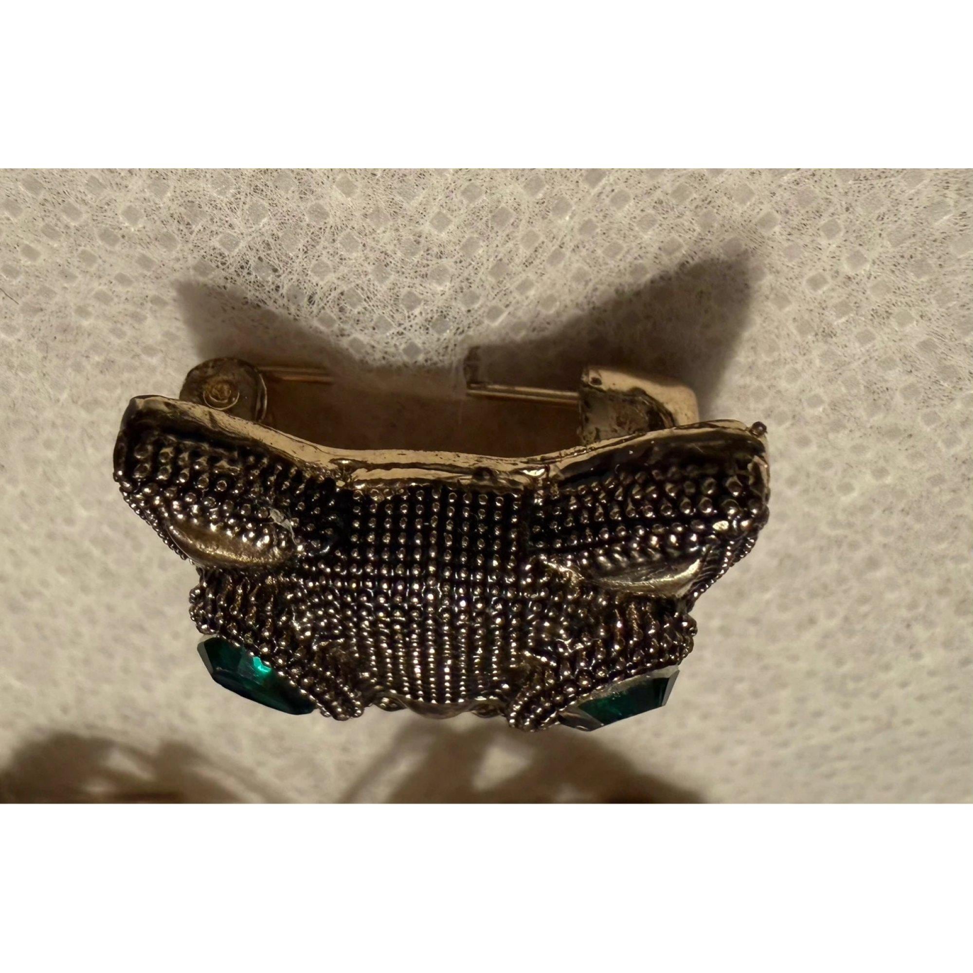 Cat brooch image 2