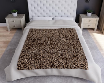 Crushed Velvet Leopard Print Blanket – Ultra-Soft Luxury Throw for Bedroom Decor, Cozy Bed Blanket, Chic Warm Fleece Gift