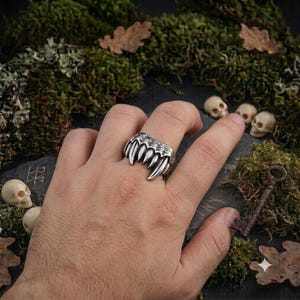 Unique Gothic Beast Teeth Ring for Men, Stainless Steel Punk Biker Ring, Devil Teeth Statement Ring, Gothic Jewelry, Halloween Gift for Him