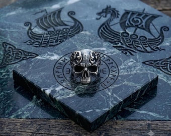 Vintage Gothic Skull Ring, 316L Stainless Steel Biker Ring, Punk Skull Jewelry for Men Women, Gothic Statement Ring, Rocker Gift