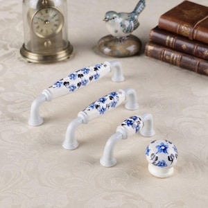 Hand Painted Porcelain Cabinet Handles Blue Floral Drawer Knobs White Ceramic Pulls for Kitchen Dresser Furniture Hardware