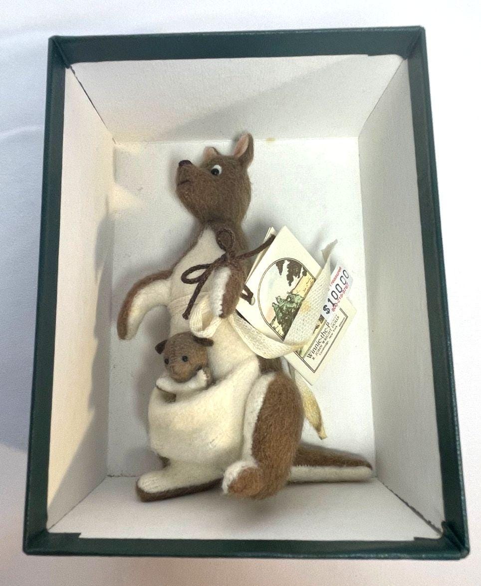 チェルシーマーケット ！ R.JOHN WRIGHT Chessie - British Short Hair Gray - R. John Wright