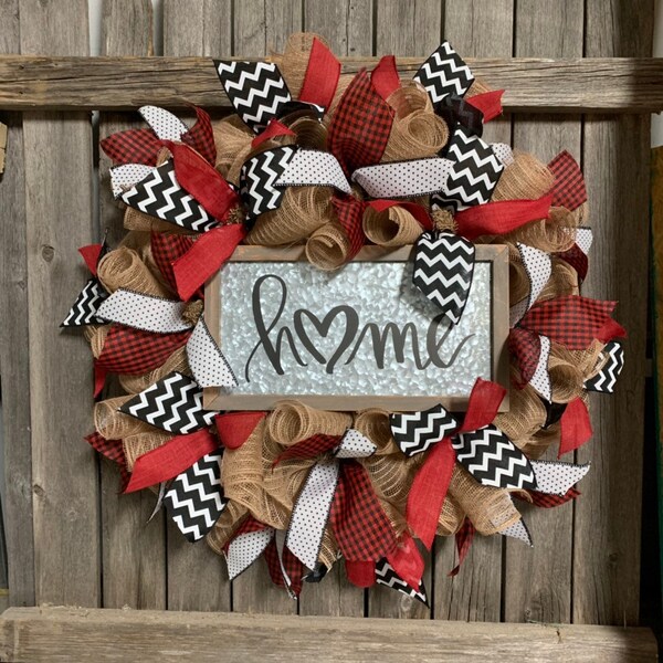 Red and Black Wreath - Etsy