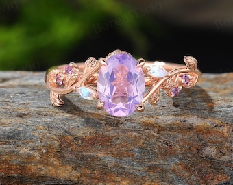 オーバルカットの天然ラベンダーアメジストエンゲージリング、14K