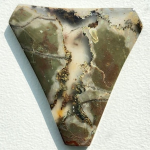 Triangular Jasper Agate Cabochon | Hand-Polished Gemstone (54x46x4 mm)