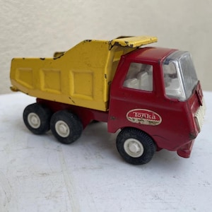 ヴィンテージ トンカ ダンプトラック おもちゃ プレススチール 70年代 5インチ 小型 レトロメタル