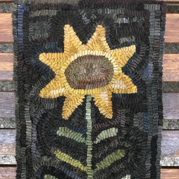 Rug Hooking Pattern Simple Folk Art Sunflower Hooked on Linen or Paper