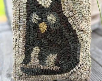 Primitive Wool Folk Art Hooked Rug Old Fat Cat PILLOW
