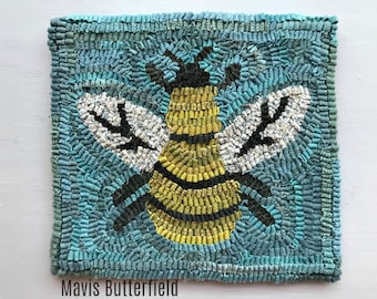 Folk Art Primitive Wool Hooked Rug Busy Little Bee