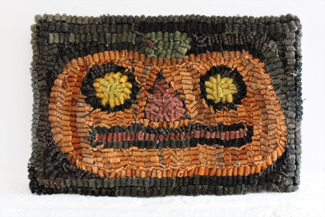 Rug Hooking Pattern ~ Spooky Pumpkin on Linen ~ - Etsy