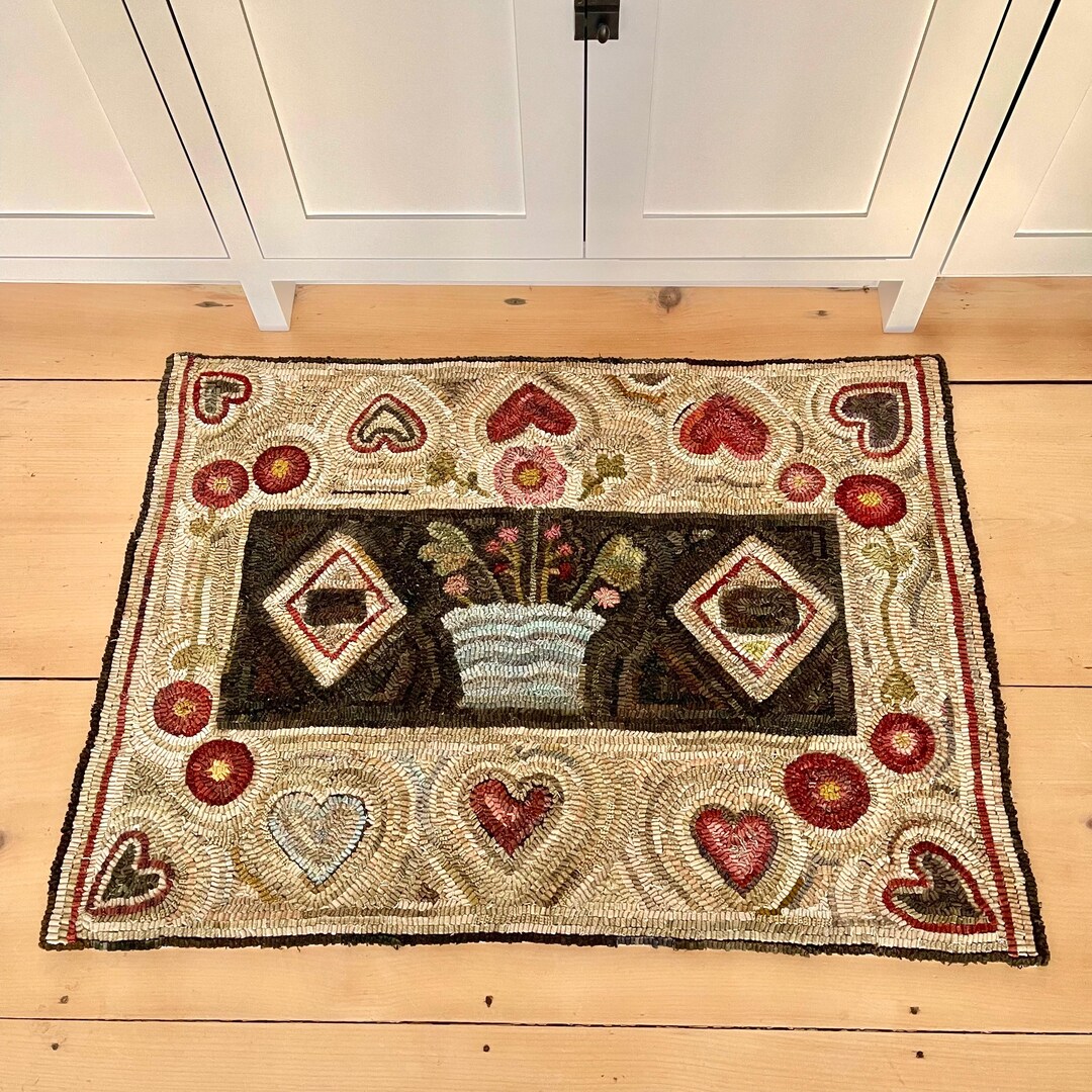 Rug Hooking KIT - Antique Flowers and Hearts ~ on Linen With Hand Dyed ...