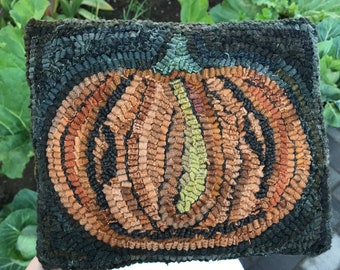 Rug Hooking Pattern on Linen Olde Sturbridge Pumpkin