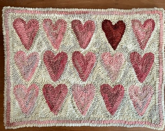 RUG HOOKING KIT - 15 Hearts - on Linen