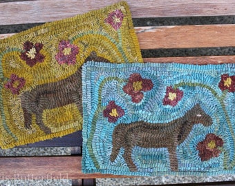 Rug Hooking Pattern Old Mare on Linen or Paper