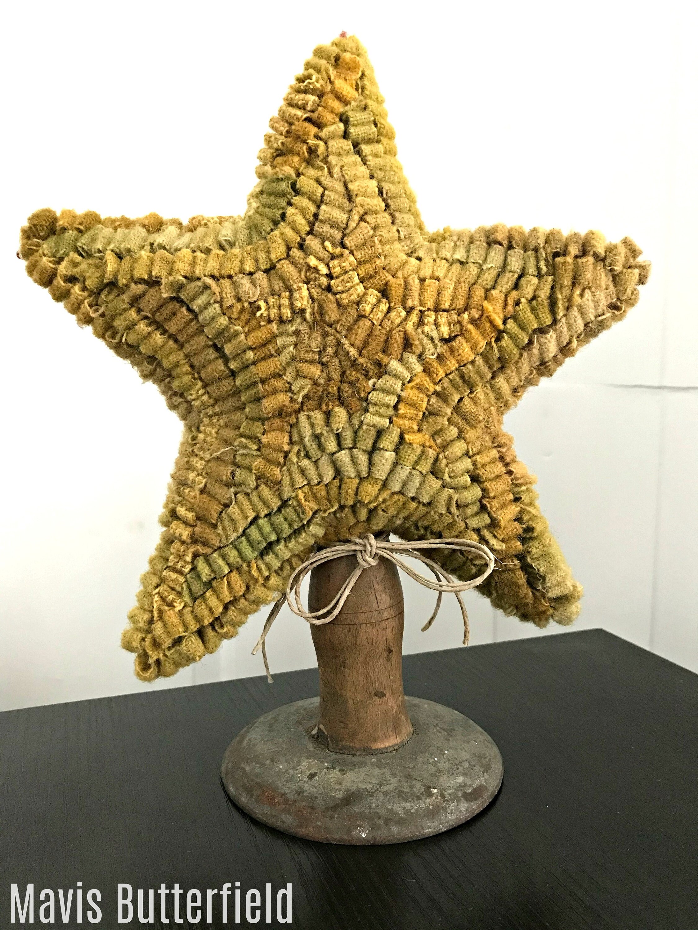 Primitive Star Rug Primitive Folk Art Wool Hooked Rug Star Make Do on Antique Hog Scrapper
