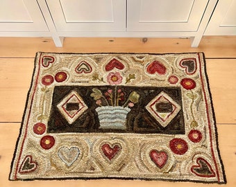 Rug Hooking PATTERN on Linen - Antique Flowers and Hearts