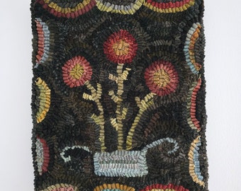 Rug Hooking PATTERN Vintage Flowers on Linen