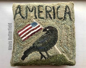 RUG HOOKING KIT - America Crow with American Flag