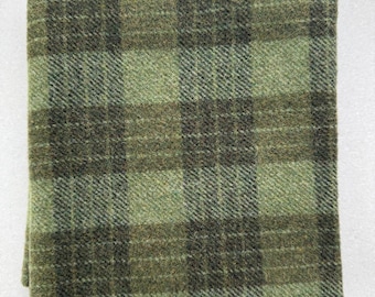 Paradise Valley - 100% Wool Fabric Fat 1/4 Yard {16"x28"} For Rug Hooking -  Washed And Ready To Use
