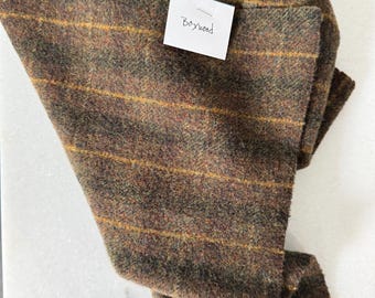 Boxwood Brown Wool Fabric: Fat Quarter for Rug Hooking (16"x28")