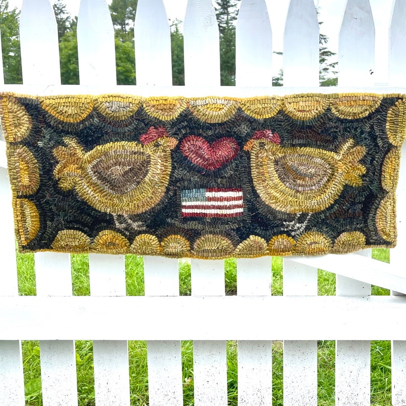 Rug Hooking KIT Betty's Big Chicken with American Flag on Linen image 1