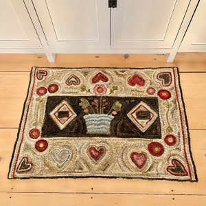 Primitive Folk Art Wool Hooked Rug ~  Antique Flowers and Hearts