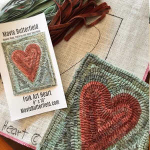 RUG HOOKING KIT - Primitive Folk Art Heart on Linen