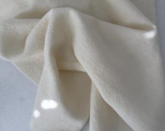 Creamy White 100% Wool Fabric Fat Quarter: Rug Hooking Supply