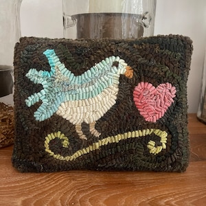 Rug Hooking PATTERN Primitive Folk Art Bird with Heart on Linen