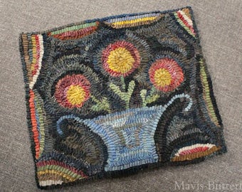 Rug Hooking Pattern Flowers for Lucy {Small}  on Linen